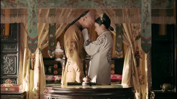 Dân mạng Trung Quốc phản ứng vì Diên Hi Công Lược ngôn tình hóa quá đà chuyện tình giữa Càn Long và Phú Sát Hoàng hậu - Ảnh 2. Dân mạng Trung Quốc phản ứng vì Diên Hi Công Lược ngôn tình hóa quá đà chuyện tình giữa Càn Long và Phú Sát Hoàng hậu - Ảnh 2.