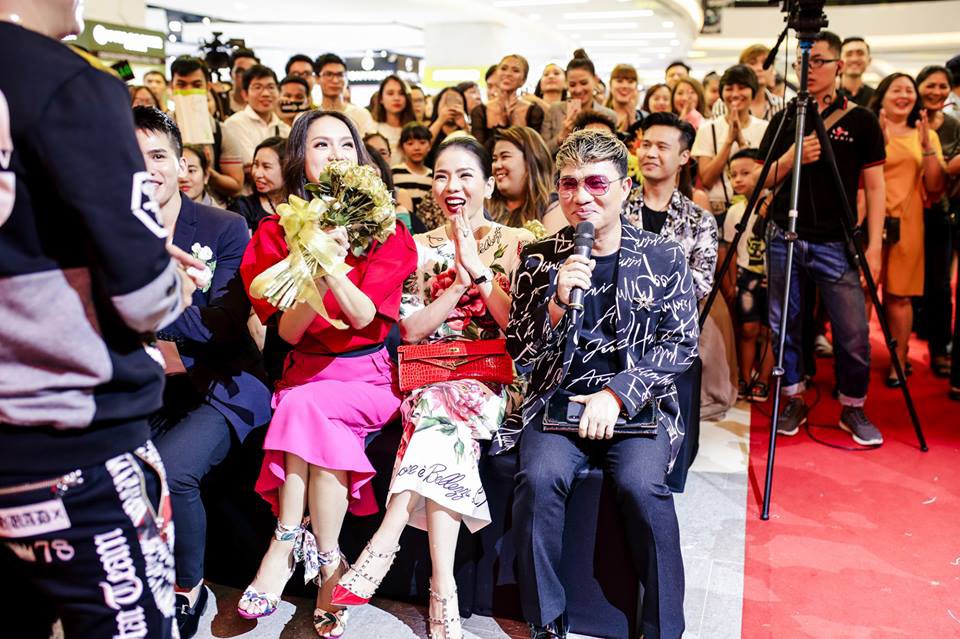 Lại chạm trán tại sự kiện, Hà Hồ và Lệ Quyên lại có phản ứng này - Ảnh 7. Lại chạm trán tại sự kiện, Hà Hồ và Lệ Quyên lại có phản ứng này - Ảnh 7.