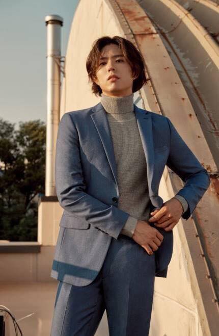 Chuẩn bị thành đôi với chị dâu Song Hye Kyo, Park Bo Gum lại khiến fan ngất ngây vì loạt ảnh đẹp trai hoàn mỹ  - Ảnh 3.