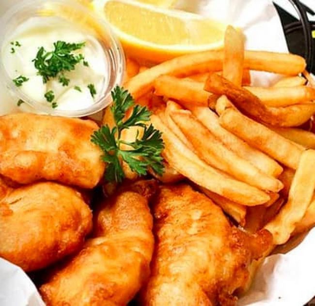 Những món ăn vặt đầy bất ngờ trong rạp chiếu phim trên thế giới, có cả sushi và mực chiên bơ - Ảnh 1. Những món ăn vặt đầy bất ngờ trong rạp chiếu phim trên thế giới, có cả sushi và mực chiên bơ - Ảnh 1.