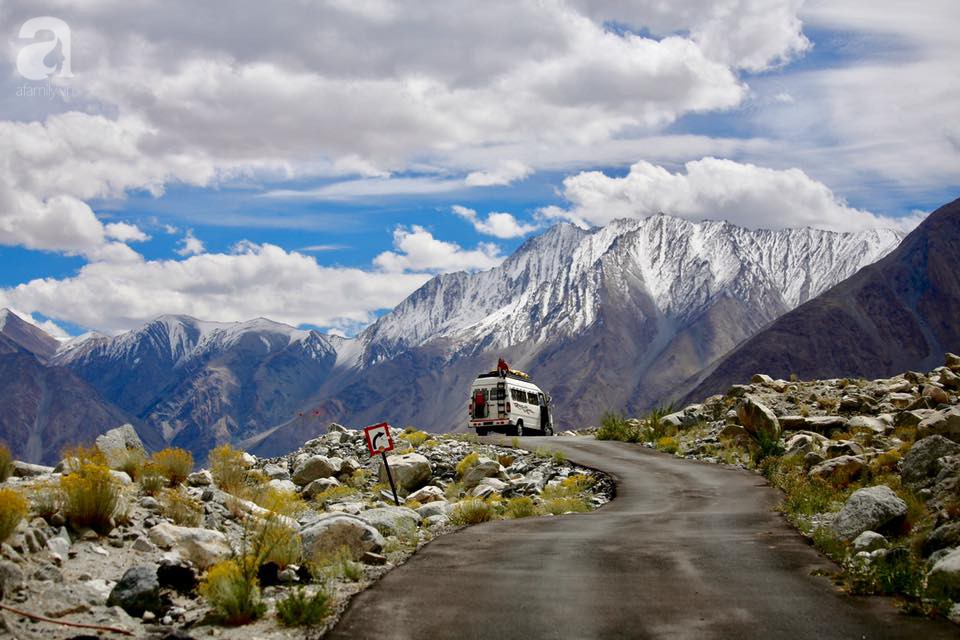 Ladakh - một Ấn Độ bình yên và đẹp đẽ đến mức ghé một lần nhớ một đời  - Ảnh 7.