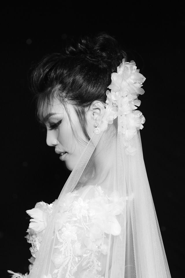 Chưa làm đám cưới, Lan Khuê đã mặc váy cô dâu đẹp rạng ngời thế này  - Ảnh 2.