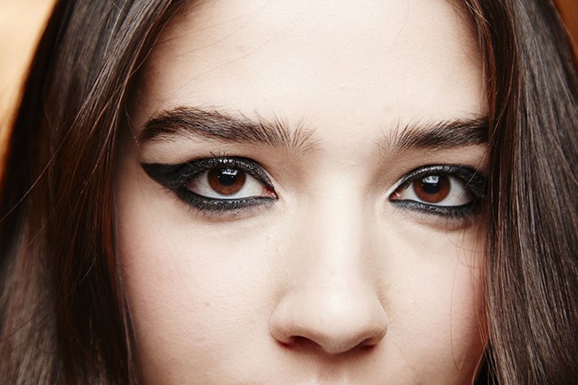 7 lỗi makeup cơ bản mà nhiều chị em dù biết vẫn rất hay mắc phải, khiến cho gương mặt trở nên kém hoàn hảo - Ảnh 5.