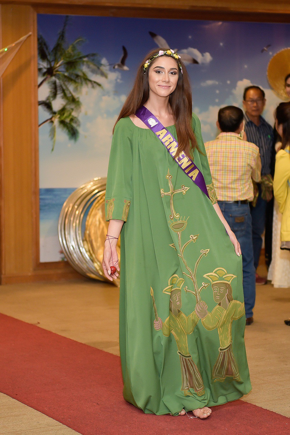 Phan Thi Mơ lọt top 10 phần thi trang phục của Hoa hậu Đại sứ Du lịch Thế giới 2018 - Ảnh 9.