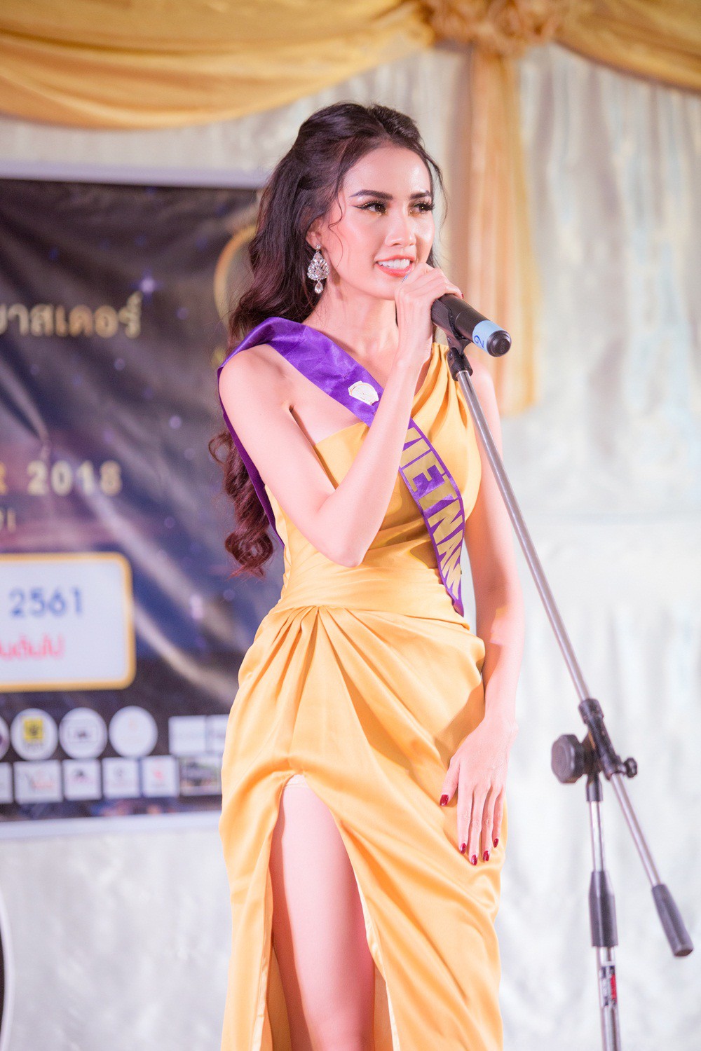 Phan Thi Mơ lọt top 10 phần thi trang phục của Hoa hậu Đại sứ Du lịch Thế giới 2018 - Ảnh 5.