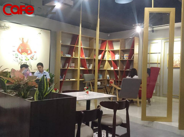 Bên trong quán cafe King Coffee của vợ vua cà phê Trung Nguyên có gì? - Ảnh 4.