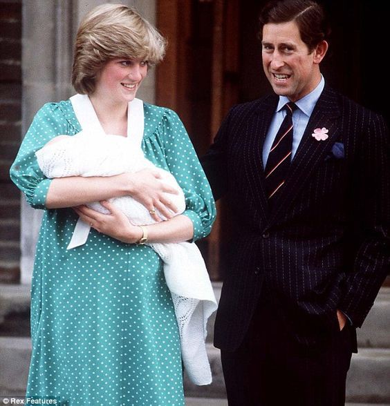 Không phải Meghan, Công nương Diana mới chính là nàng dâu liên tục phá vỡ quy tắc hoàng gia, đến Nữ hoàng Anh cũng phải nhượng bộ - Ảnh 3.