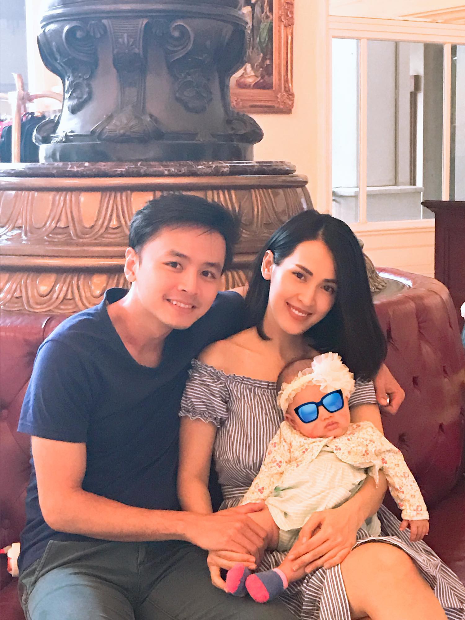 Hơn 4 tháng úp mở, cuối cùng Tú Vi cũng thoải mái công khai ảnh cận mặt con gái đầu lòng - Ảnh 3. Hơn 4 tháng úp mở, cuối cùng Tú Vi cũng thoải mái công khai ảnh cận mặt con gái đầu lòng - Ảnh 3.