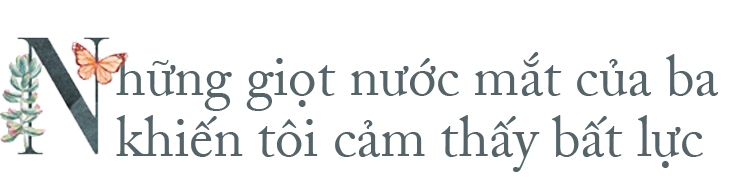 Thúy Ngân bật khóc nức nở: Tôi đã cấm mẹ đi thêm bước nữa, ba đuổi tôi khỏi nhà vì cãi lời ông! - Ảnh 4.