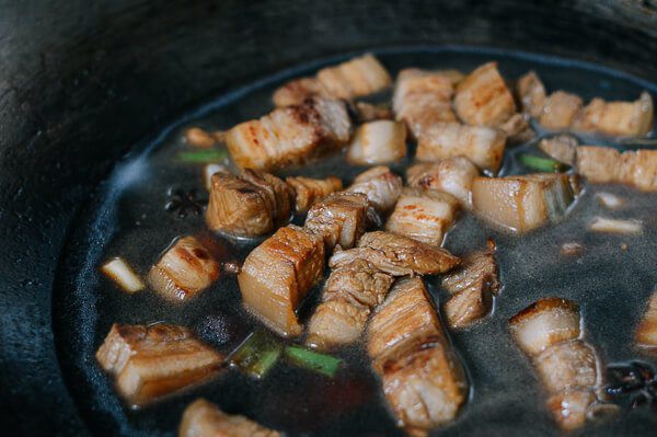 Nắm được 3 bí mật này, món thịt kho của chị em chỉ có ngon xuất sắc, chồng ăn là khen lấy khen để mãi không thôi - Ảnh 3. Nắm được 3 bí mật này, món thịt kho của chị em chỉ có ngon xuất sắc, chồng ăn là khen lấy khen để mãi không thôi - Ảnh 3.