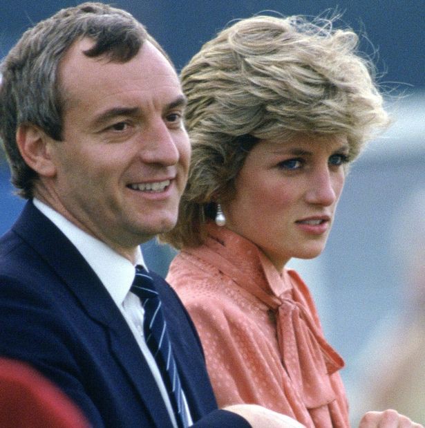 Khi biết chồng ngoại tình, Công nương Diana cũng tìm vui bên một loạt người tình bí mật, có người được đồn thổi là cha đẻ của Hoàng tử Harry - Ảnh 2.