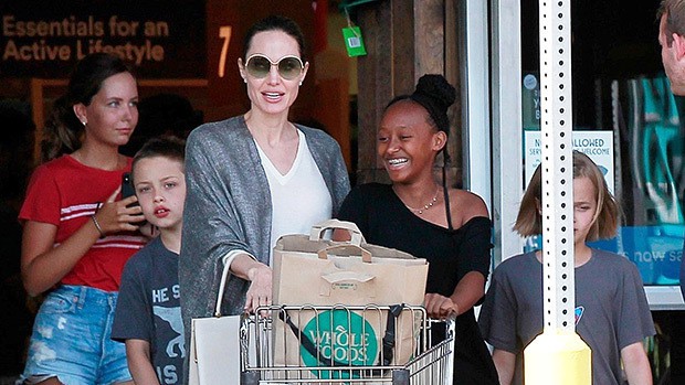 Angelina Jolie có thể không phải là một người vợ hoàn hảo nhưng chắc chắn cô là một người mẹ tốt - Ảnh 1.