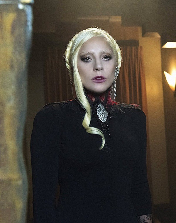 Điểm lại loạt vai diễn đầy cuốn hút của Lady Gaga trên màn bạc - Ảnh 5. Điểm lại loạt vai diễn đầy cuốn hút của Lady Gaga trên màn bạc - Ảnh 5.