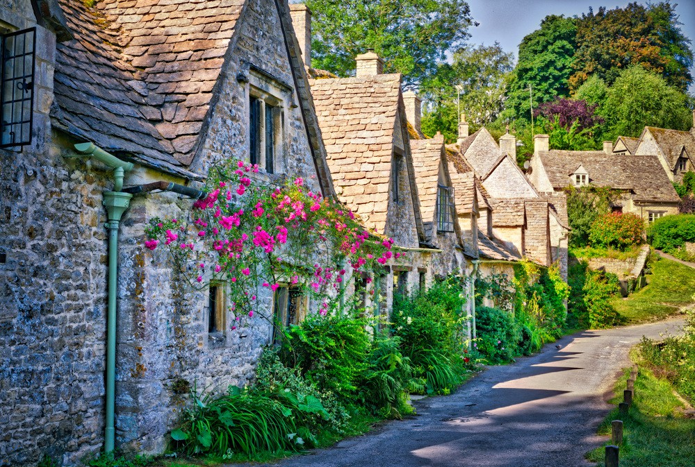 Du ngoạn 10 ngôi làng xinh đẹp nhất nước Anh  ELLE