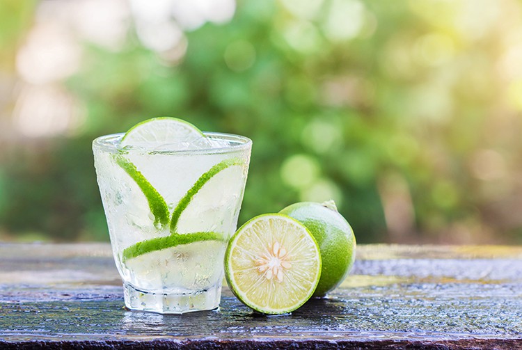 Dùng nước chanh lạnh kiểu này giúp giảm cân quá đỗi thần tốc, mỡ thừa cứ thế bay vèo vèo! - Ảnh 4. Dùng nước chanh lạnh kiểu này giúp giảm cân quá đỗi thần tốc, mỡ thừa cứ thế bay vèo vèo! - Ảnh 4.