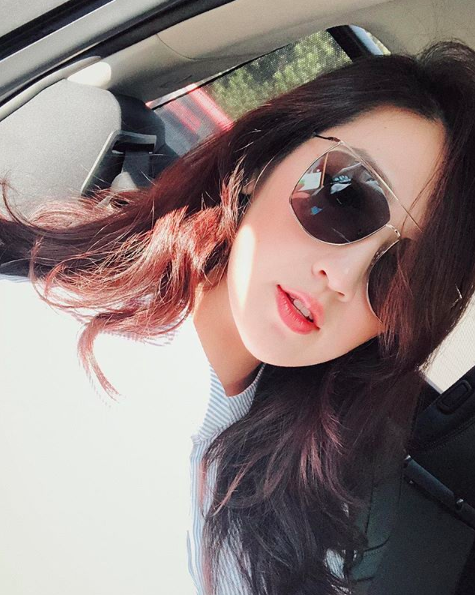 Á hậu Tú Anh ngày càng xinh đẹp rạng rỡ, ông xã Gia Lộc lại được khen khéo chăm vợ - Ảnh 2.