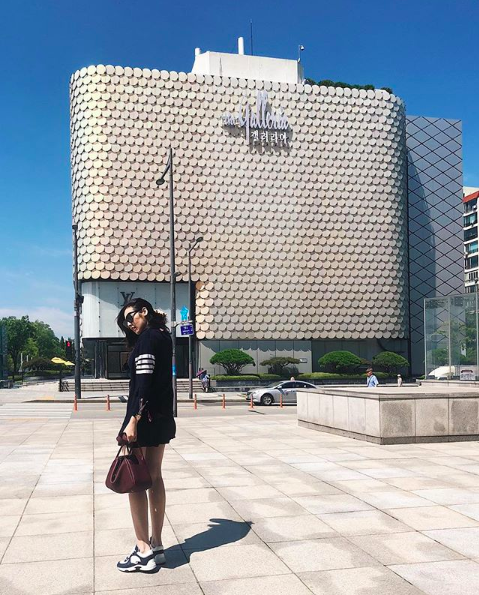 Á hậu Tú Anh ngày càng xinh đẹp rạng rỡ, ông xã Gia Lộc lại được khen khéo chăm vợ - Ảnh 4.