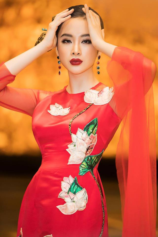 Mặc váy đầm lộng lẫy thôi chưa đủ, phải như Angela Phương Trinh chọn son môi “xuyệt tông” cùng trang phục nữa mới hoàn hảo - Ảnh 7.