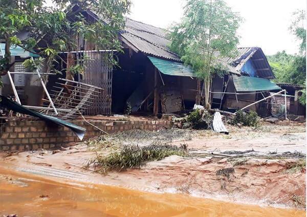 Cảnh tan hoang sau vụ vỡ đập hồ chứa, hàng nghìn mét khối chất thải tràn vào khu dân cư ở Lào Cai - Ảnh 12.