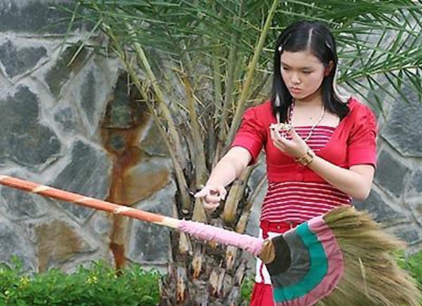 12 năm trước, cô bạn xinh đẹp này từng bị cả nước ghét vì dám tát Angela Phương Trinh trên màn ảnh nhỏ - Ảnh 3.