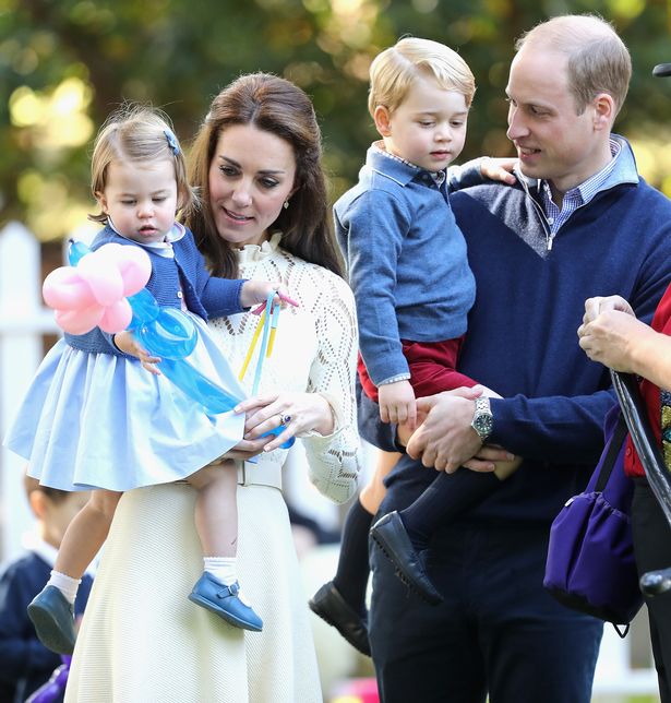 Trào lưu sinh con tại nhà “nở rộ” sau khi Công nương Kate dự định sinh em bé thứ 3 tại chính Cung điện Hoàng gia Anh - Ảnh 3.