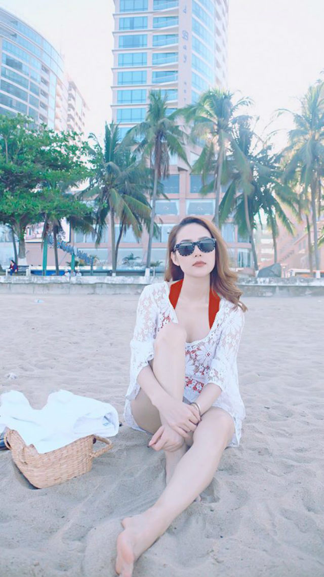 Soi nhất cử nhất động của sao Việt (14/4) - Ảnh 9. Soi nhất cử nhất động của sao Việt (14/4) - Ảnh 9.