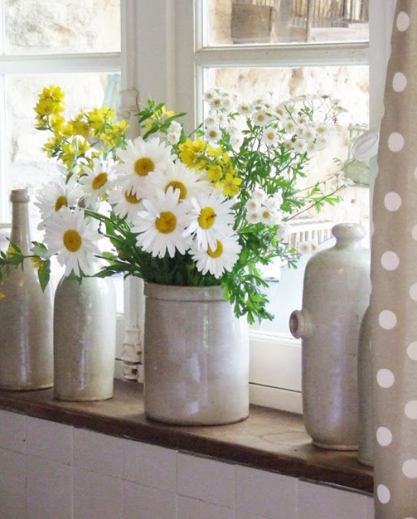 Những cách cắm hoa sáng tạo giúp nhà bạn lúc nào cũng đẹp như trong một vườn hoa - Ảnh 5.