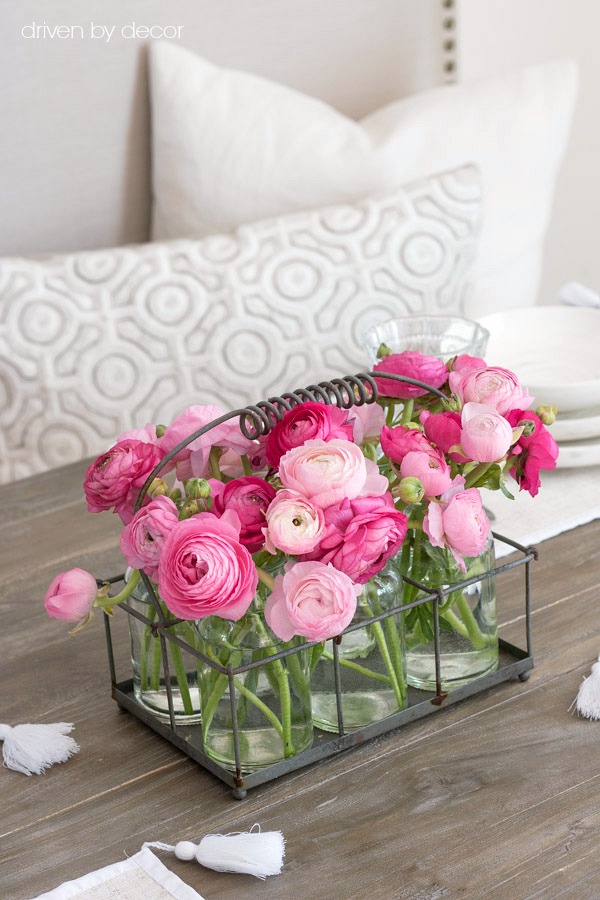 Những cách cắm hoa sáng tạo giúp nhà bạn lúc nào cũng đẹp như trong một vườn hoa - Ảnh 6.