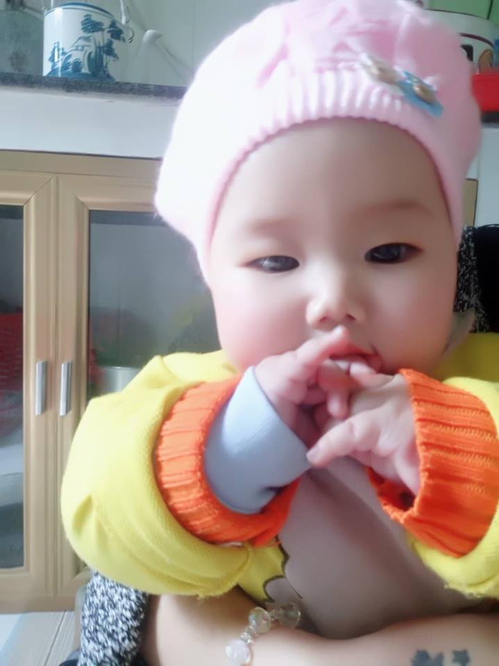 Truy l&ugrave;ng em b&eacute; c&oacute; th&acirc;n h&igrave;nh n&uacute;c na n&uacute;c n&iacute;ch khiến ai cũng nghĩ đến biệt danh Sumo - Ảnh 4.