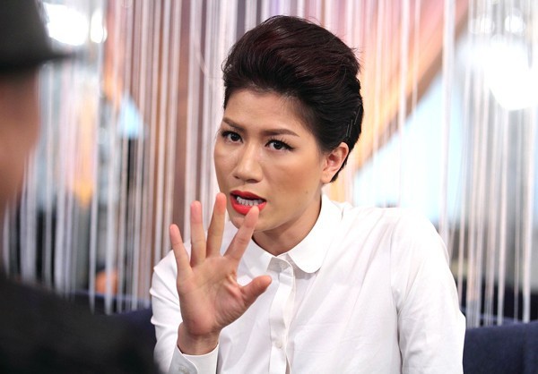 Livestream quảng cáo mỹ phẩm, Hoa hậu Kỳ Duyên bị cựu người mẫu Trang Trần bóc mẽ - Ảnh 2.