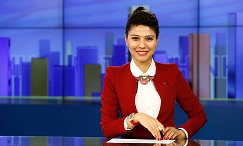 MC VTV bình luận bất ngờ về màn chiếm sóng cầu hôn của Trường Giang - Ảnh 1.