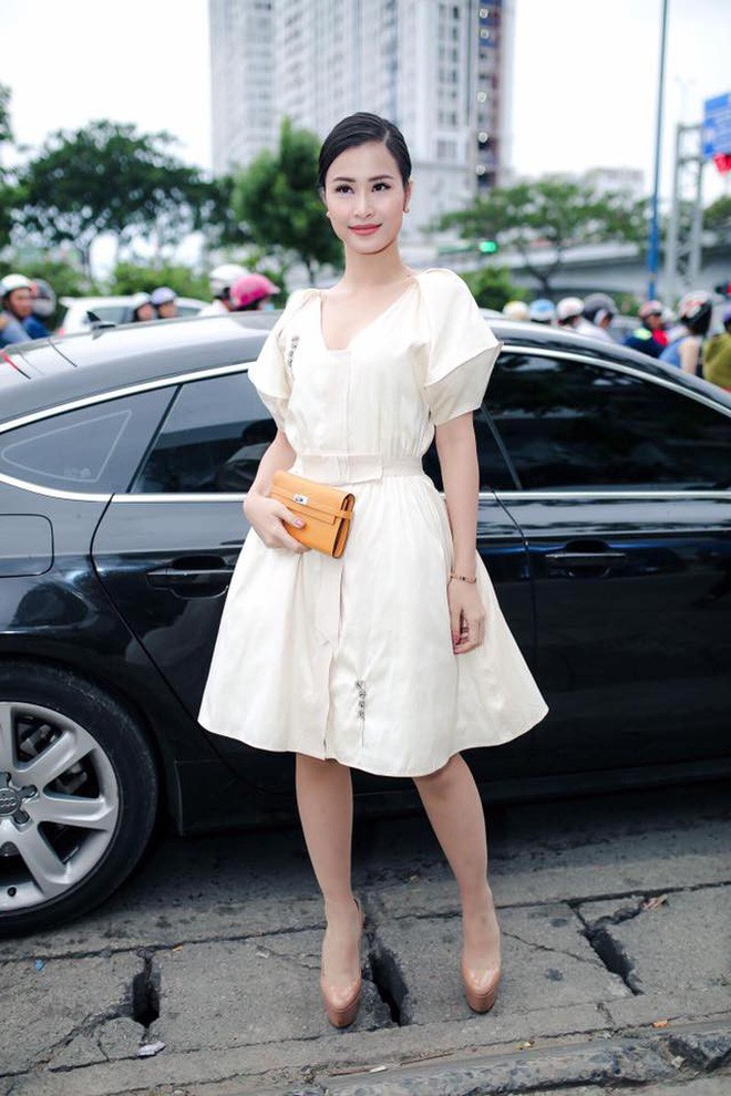 Đại chiến stylist: Chê HHen Niê mặc xấu, cựu stylist của Phạm Hương bị ekip tân Hoa hậu vỗ mặt - Ảnh 13.