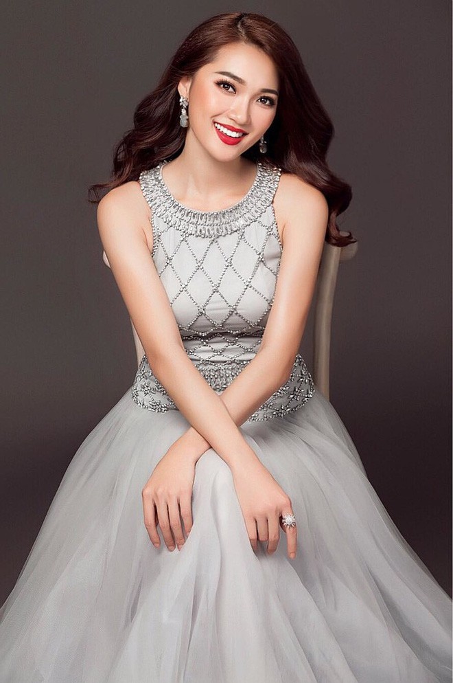 Kể từ khi đăng quang, từ Hoa hậu HHen Niê cho đến 2 Á hậu Hoàn vũ cứ mải miết dùng lại đồ cũ - Ảnh 14.