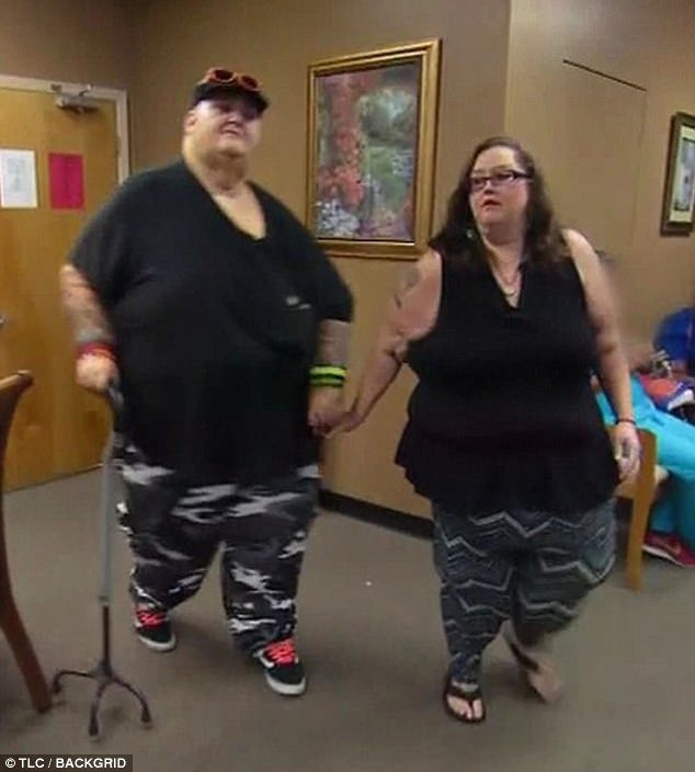 Bị giam cầm trong chính cơ thể của mình, cặp đôi béo phì đưa mối quan hệ của họ lên tầm cao mới nhờ giảm cân - Ảnh 12.