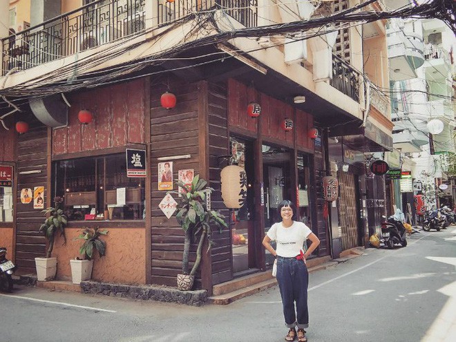 Dạo quanh các khu ẩm thực nước ngoài ở Sài Gòn, không chỉ có món ăn ngon mà chụp ảnh sống ảo cũng cực chất - Ảnh 16.