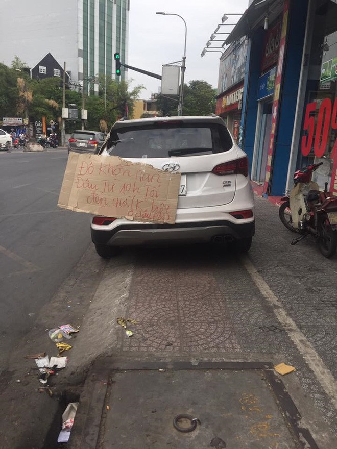  Chọn chỗ đỗ ô tô kiểu trêu ngươi, chủ xe nhận hình phạt nhìn qua cũng thấy ngán ngẩm - Ảnh 4.