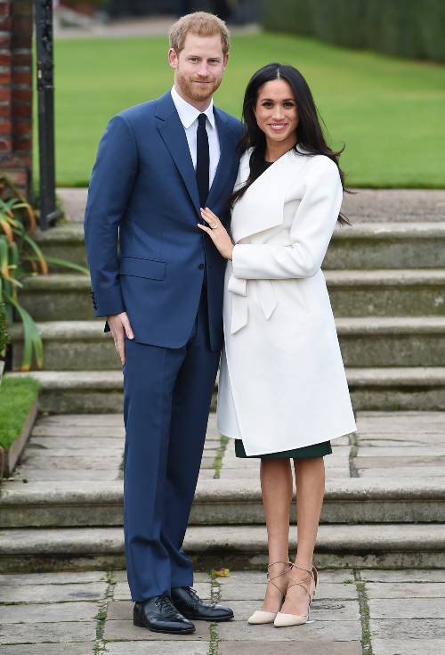 Chỉ với 9 set đồ, Meghan Markle một bước tiến thẳng đến danh hiệu icon thời trang thế giới - Ảnh 3.