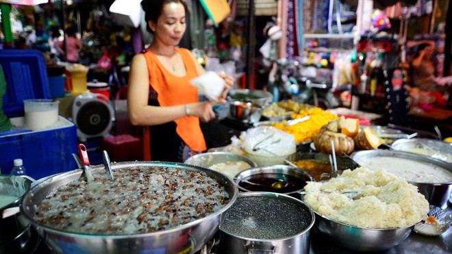 Dạo quanh các khu ẩm thực nước ngoài ở Sài Gòn, không chỉ có món ăn ngon mà chụp ảnh sống ảo cũng cực chất - Ảnh 29.