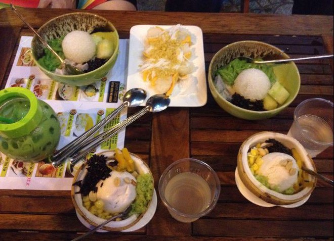 Dạo quanh các khu ẩm thực nước ngoài ở Sài Gòn, không chỉ có món ăn ngon mà chụp ảnh sống ảo cũng cực chất - Ảnh 35.