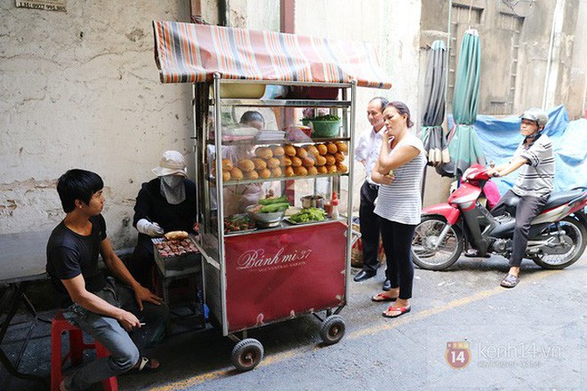 Các loại bánh mì ngon - độc - lạ ở Sài Gòn chỉ mới nghe thôi là muốn thưởng thức ngay - Ảnh 62.