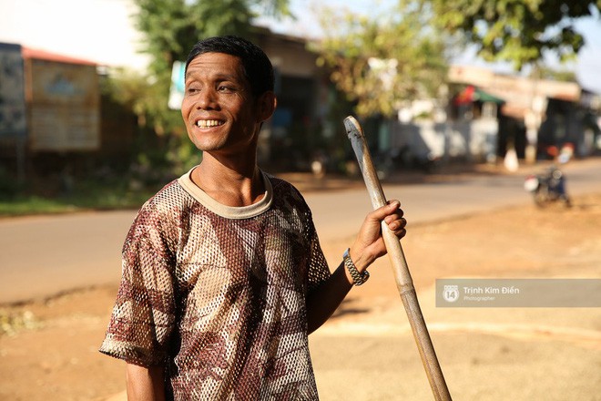 Bố HHen Niê vẫn tất bật với công việc làm ruộng, bốc vác dù con gái vừa đăng quang Hoa hậu Hoàn vũ Việt Nam - Ảnh 10.