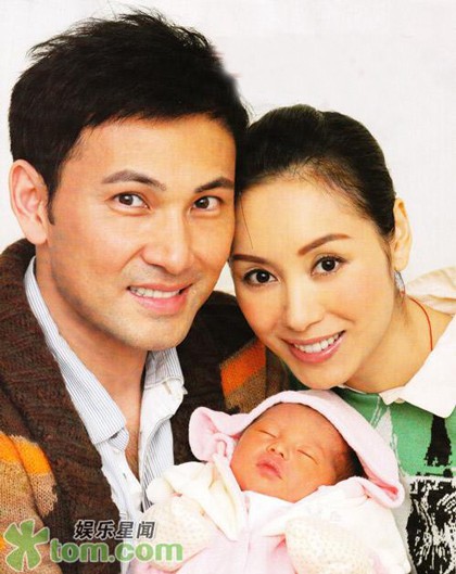 Dù danh tiếng chồng thua xa vợ nhưng cuộc hôn nhân của 3 cặp đôi TVB này khiến ai cũng ngưỡng mộ - Ảnh 10.