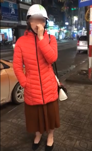 Người phụ nữ bị bắt quả tang tại trận khi ăn trộm điện thoại ở Thái Nguyên - Ảnh 3. Người phụ nữ bị bắt quả tang tại trận khi ăn trộm điện thoại ở Thái Nguyên - Ảnh 3.