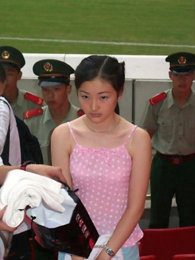 Mối tình đầu đầy tội lỗi của nữ tử tù xinh đẹp nhất Trung Quốc, bị bắt rồi vẫn quyết không khai ra tên người yêu - Ảnh 1.