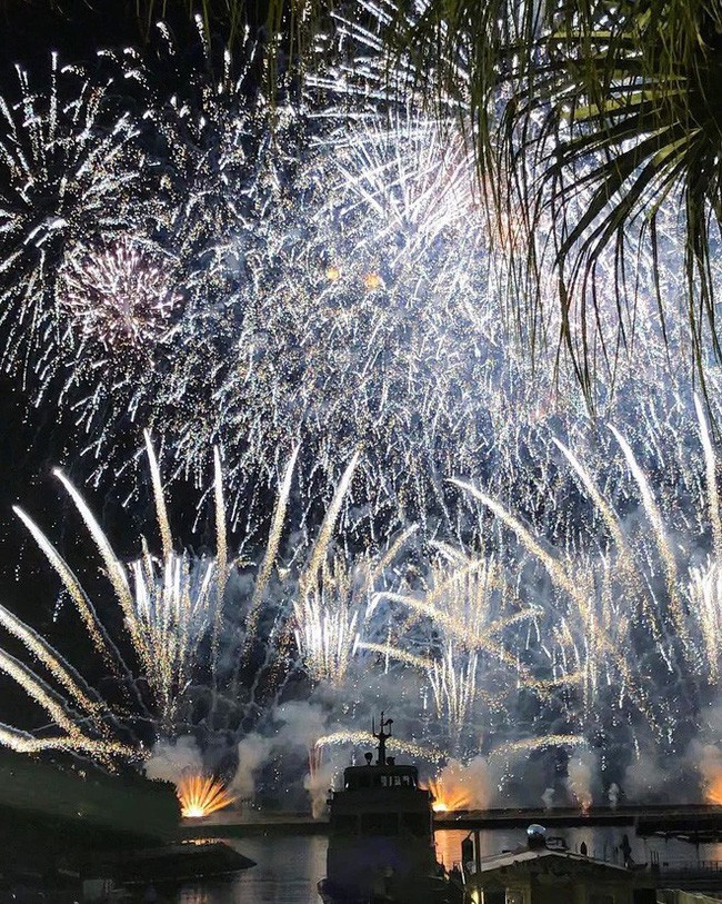 Chùm ảnh: Không khí tưng bừng đón chào năm mới 2019 trên khắp thế giới, rộn ràng náo nhiệt và đầy hy vọng - Ảnh 24.