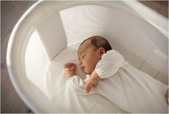 Một số cách đơn giản để tập cho trẻ sơ sinh ngủ một mình trong cũi từ khi mới lọt lòng - Ảnh 4.