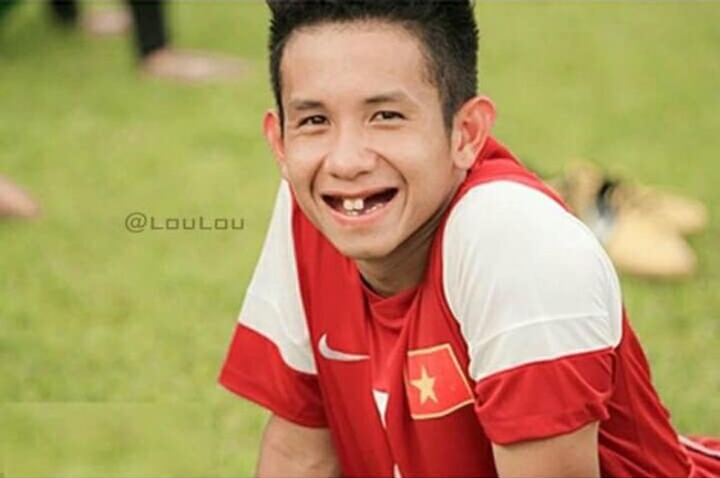 Ảnh chế răng móm của các tuyển thủ Việt Nam khiến người hâm mộ bật cười vì hài hước - Ảnh 13.