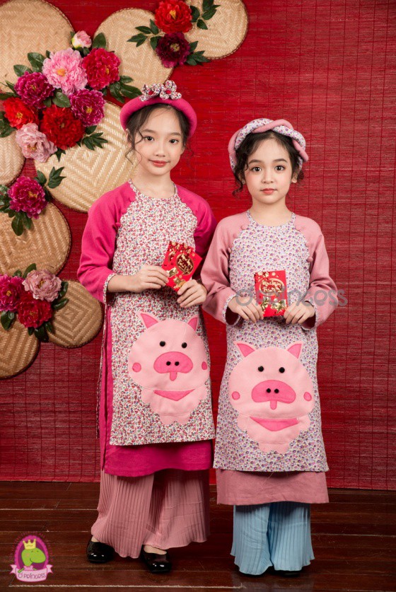 Độc đ&aacute;o &aacute;o d&agrave;i con Ỉn cho b&eacute; diện tết con Ỉn 2019 - Ảnh 5.