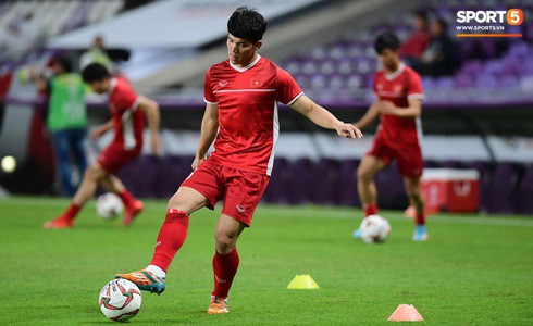 Việt Nam 2-0 Yemen: Thầy trò Park Hang-seo thấp thỏm chờ vé đi tiếp - Ảnh 19. Việt Nam 2-0 Yemen: Thầy trò Park Hang-seo thấp thỏm chờ vé đi tiếp - Ảnh 19.