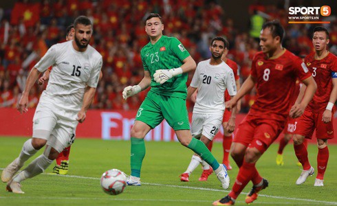 Việt Nam 2-0 Yemen: Thầy trò Park Hang-seo thấp thỏm chờ vé đi tiếp - Ảnh 60.